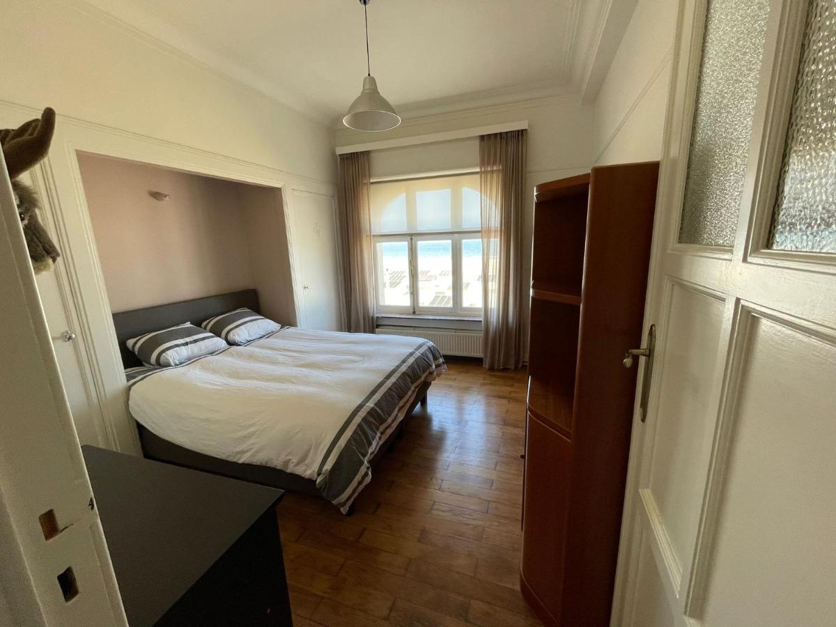 Uniek Appartement Op De Zeedijk Met Parking Ostende Exterior foto
